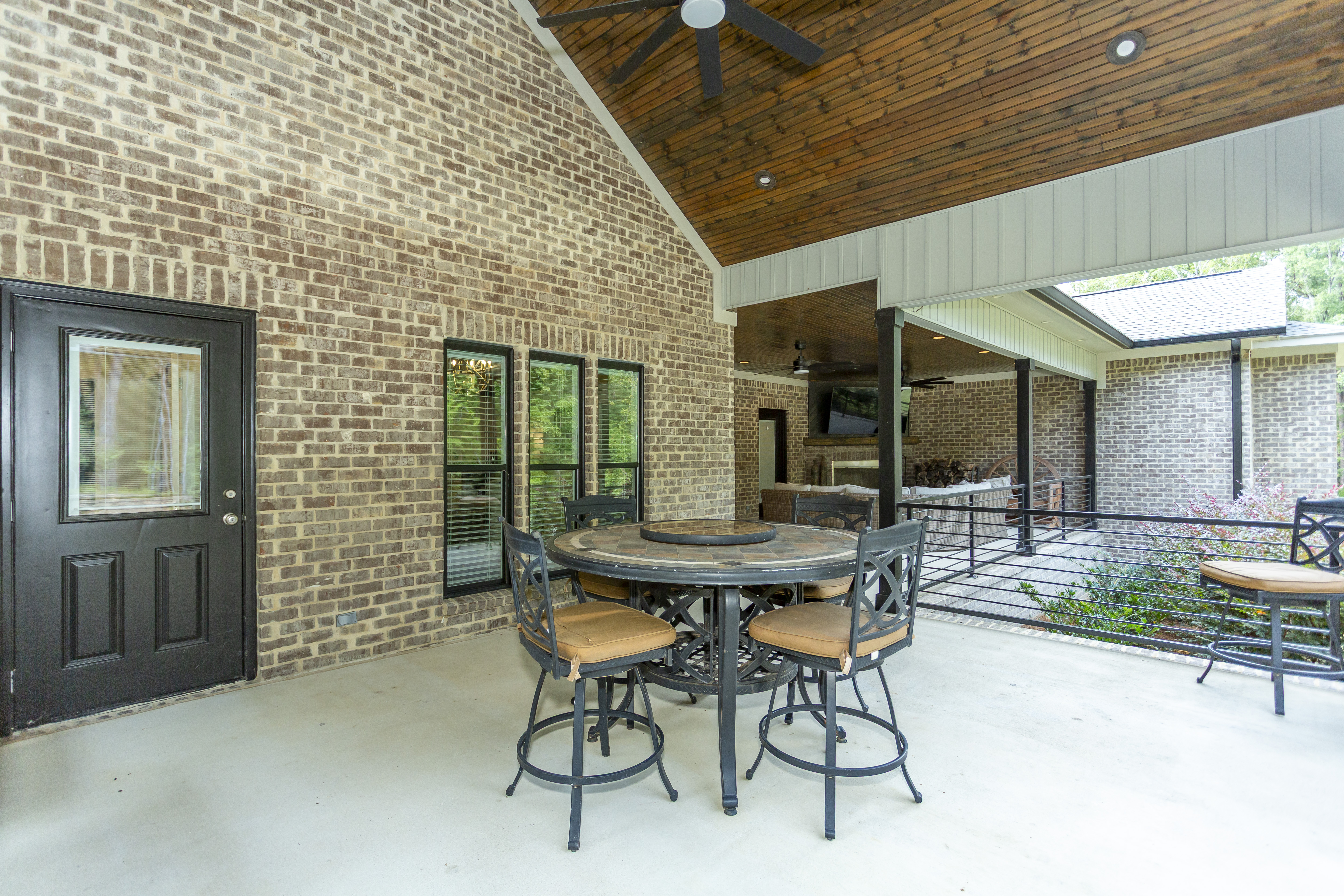 Helena, Alabama, 35080, United States, 5 Bedrooms Bedrooms, ,5 BathroomsBathrooms,Residential,For Sale,1979427