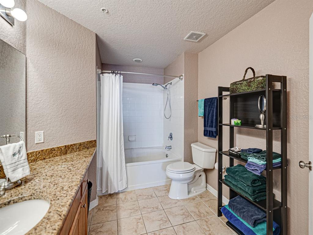 Tampa, Florida, 33602, United States, 2 Bedrooms Bedrooms, ,2 BathroomsBathrooms,Residential,For Sale,1745994