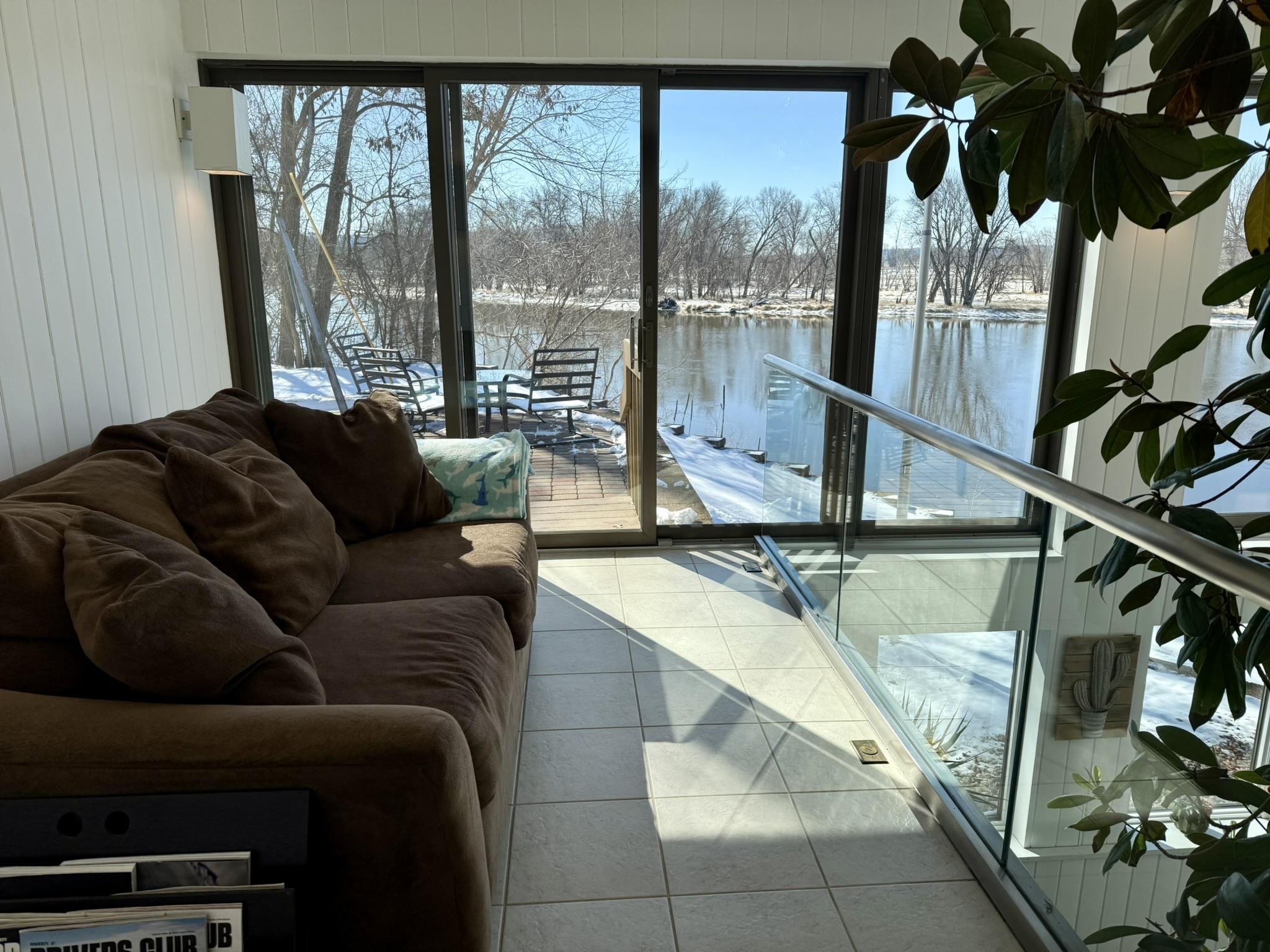 La Crosse, Wisconsin, 54601, United States, 4 Bedrooms Bedrooms, ,5 BathroomsBathrooms,Residential,For Sale,2049360