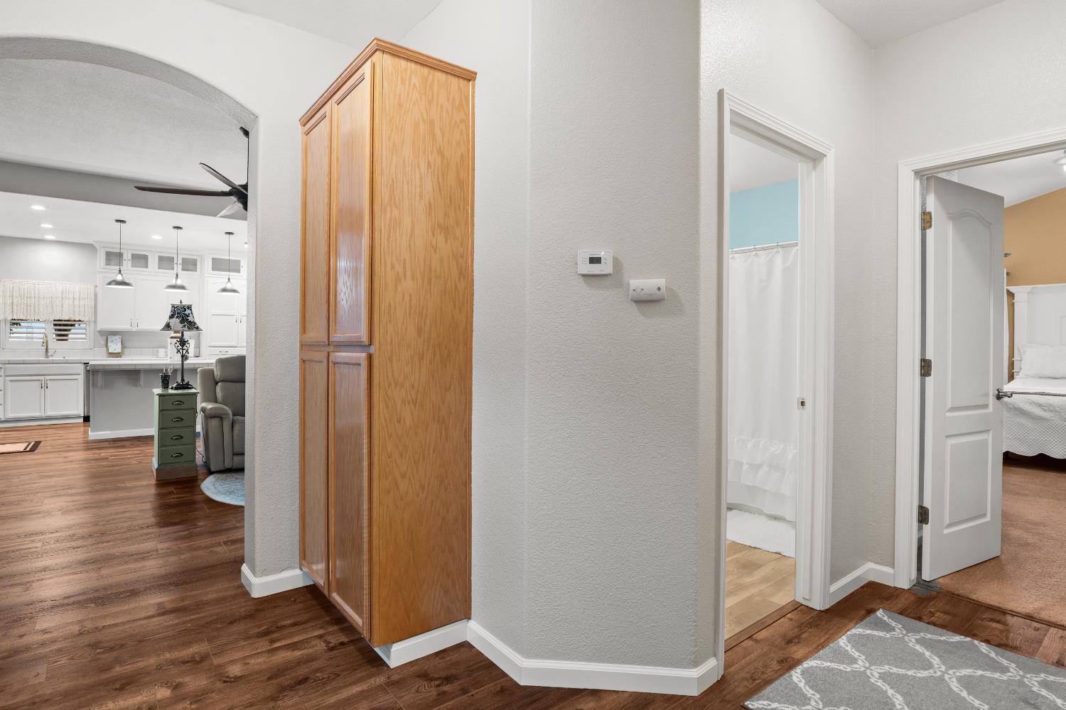 Riverbank, California, 95367, United States, 4 Bedrooms Bedrooms, ,2 BathroomsBathrooms,Residential,For Sale,1976326