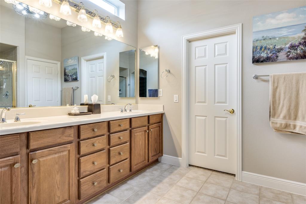 Denton, Texas, 76207, United States, 2 Bedrooms Bedrooms, ,2 BathroomsBathrooms,Residential,For Sale,1827842