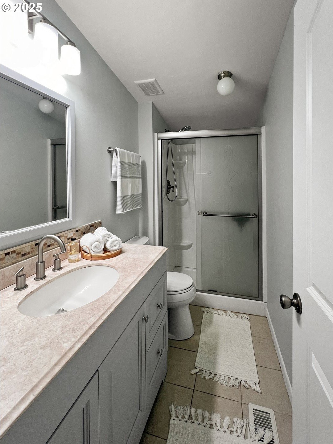 Brookings, Oregon, 97415, United States, 3 Bedrooms Bedrooms, ,3 BathroomsBathrooms,Residential,For Sale,1937548