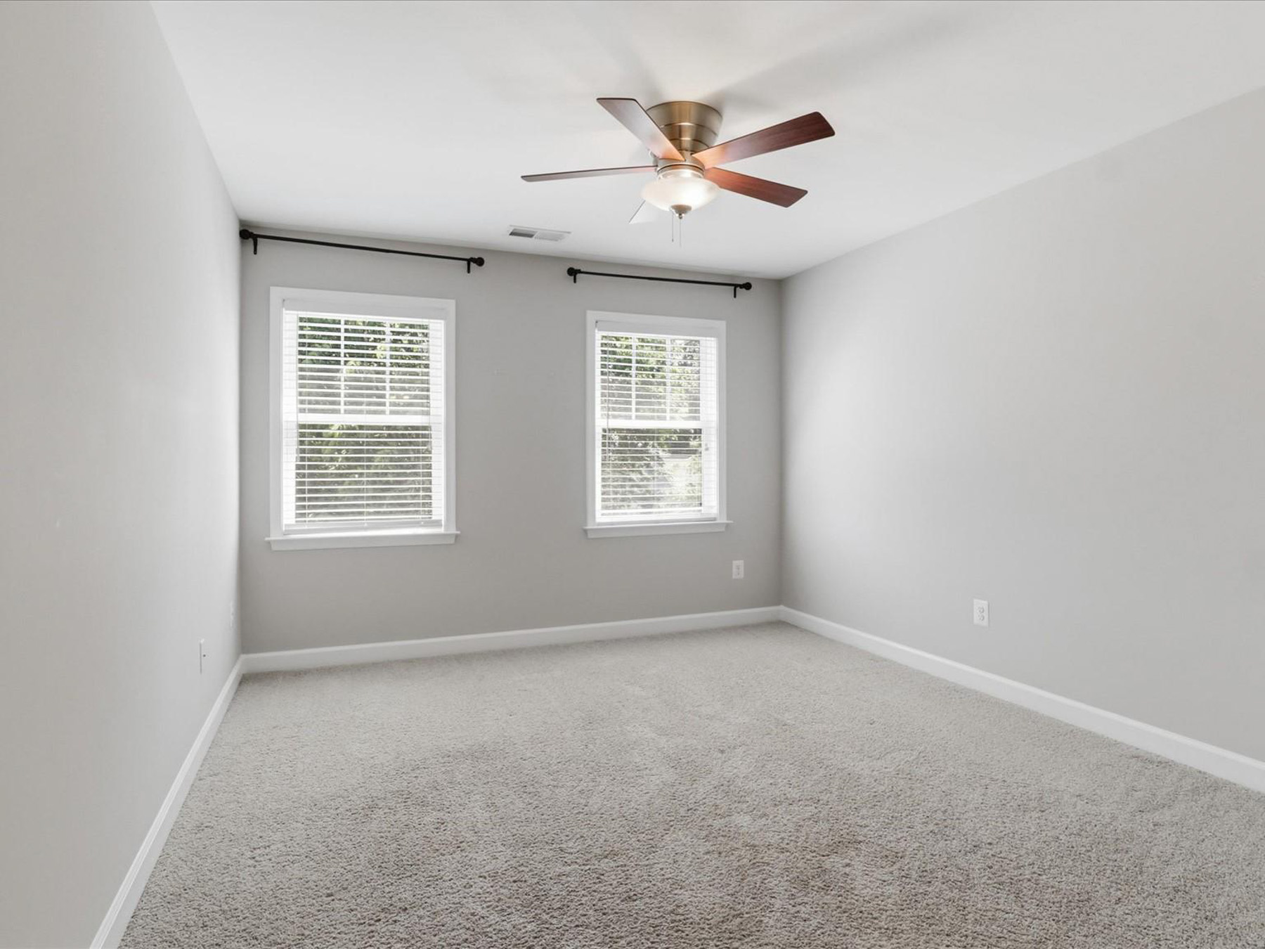  6472 Second Street, Alexandria, VA, 22312 - 物件實景
