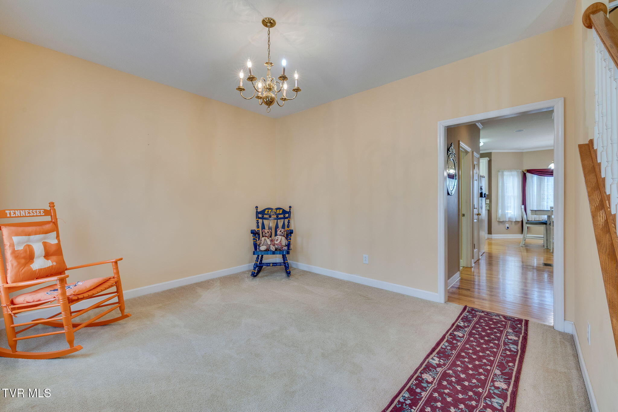 Johnson City, Tennessee, 37601, United States, 5 Bedrooms Bedrooms, ,4 BathroomsBathrooms,Residential,For Sale,2049001