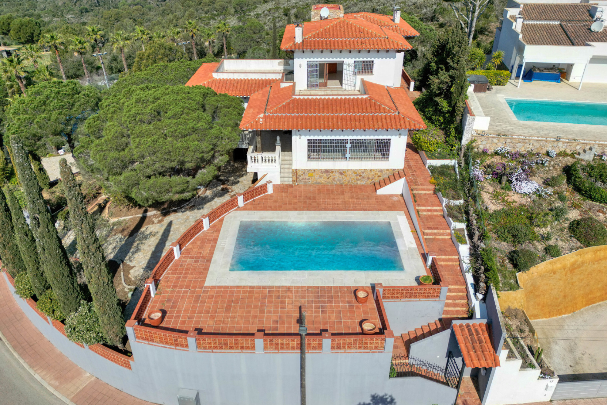  Property with charm and potential with sea and mountain views, Tamariu - 物件實景