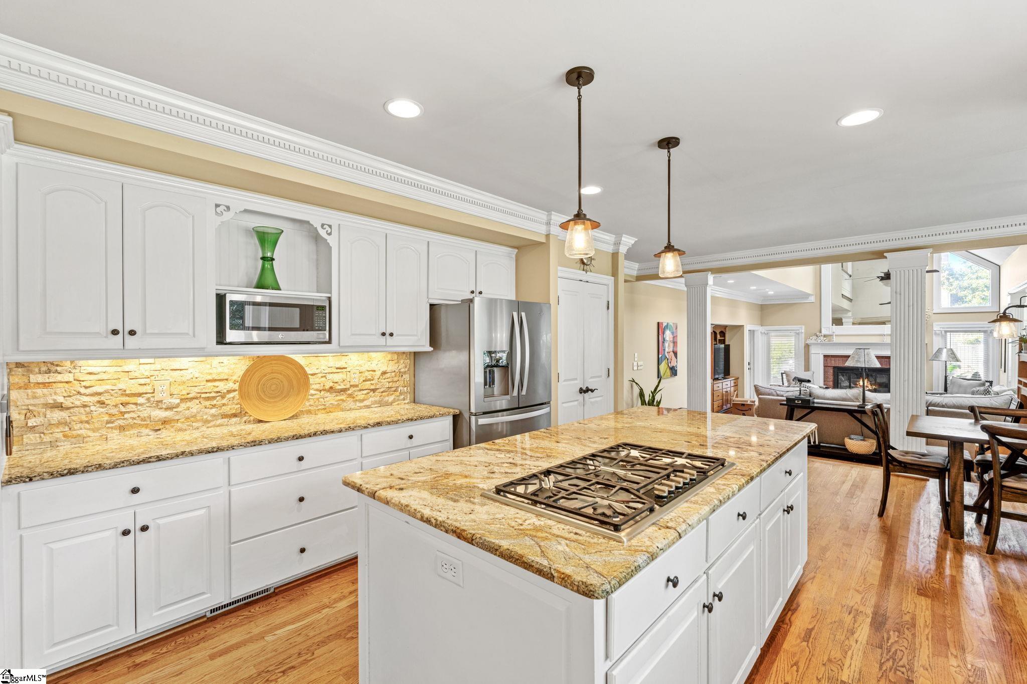 Greer, South Carolina, 29650, United States, 4 Bedrooms Bedrooms, ,5 BathroomsBathrooms,Residential,For Sale,1895825