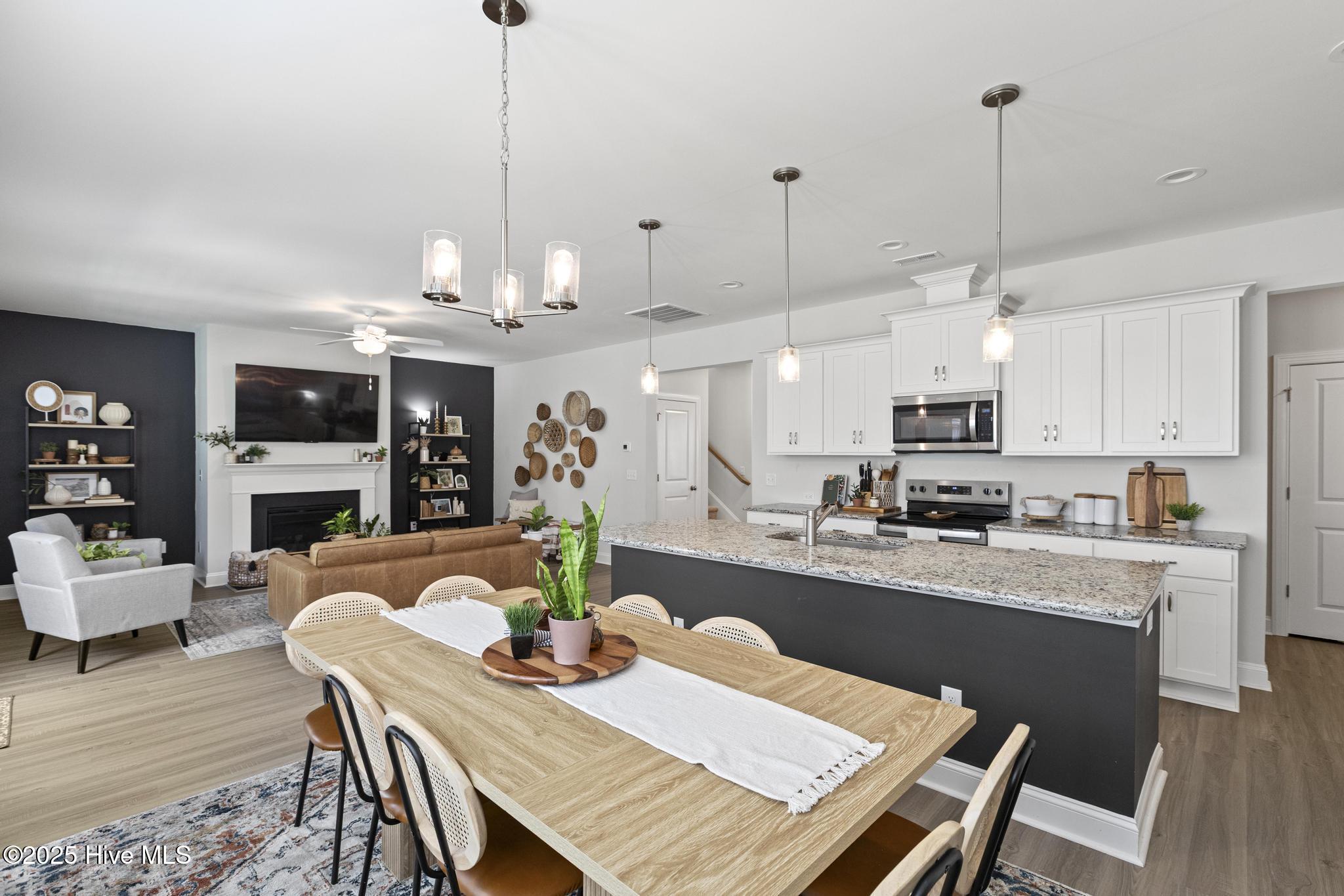 Hampstead, North Carolina, 28443, United States, 5 Bedrooms Bedrooms, ,4 BathroomsBathrooms,Residential,For Sale,1972632