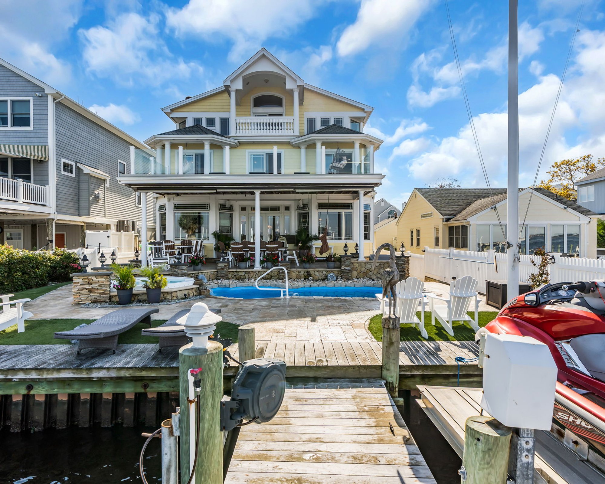  Finely Crafted Riverfront Luxury in Sandy Point - 物件實景