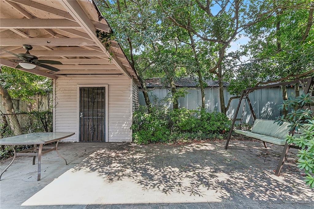 New Orleans, Louisiana, 70118, United States, 6 Bedrooms Bedrooms, ,4 BathroomsBathrooms,Residential,For Sale,1821209