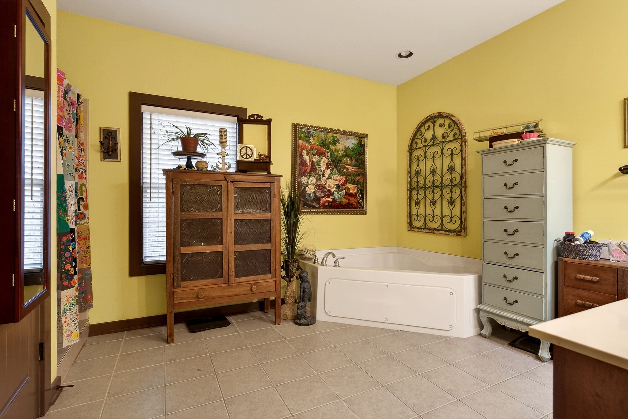 Smithville, Tennessee, 37166, United States, 4 Bedrooms Bedrooms, ,3 BathroomsBathrooms,Residential,For Sale,2008233