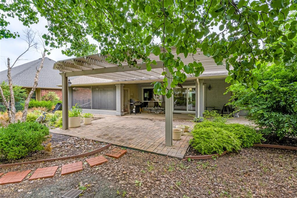 Denton, Texas, 76207, United States, 2 Bedrooms Bedrooms, ,2 BathroomsBathrooms,Residential,For Sale,1827842