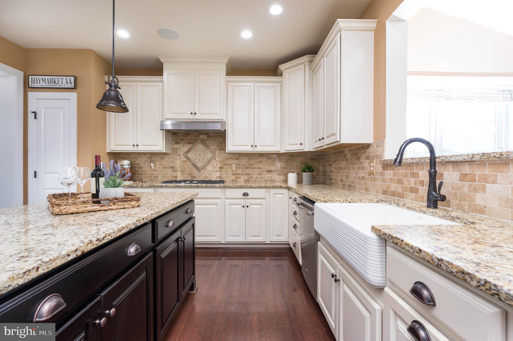 Haymarket, Virginia, 20169, United States, 4 Bedrooms Bedrooms, ,5 BathroomsBathrooms,Residential,For Sale,2048396