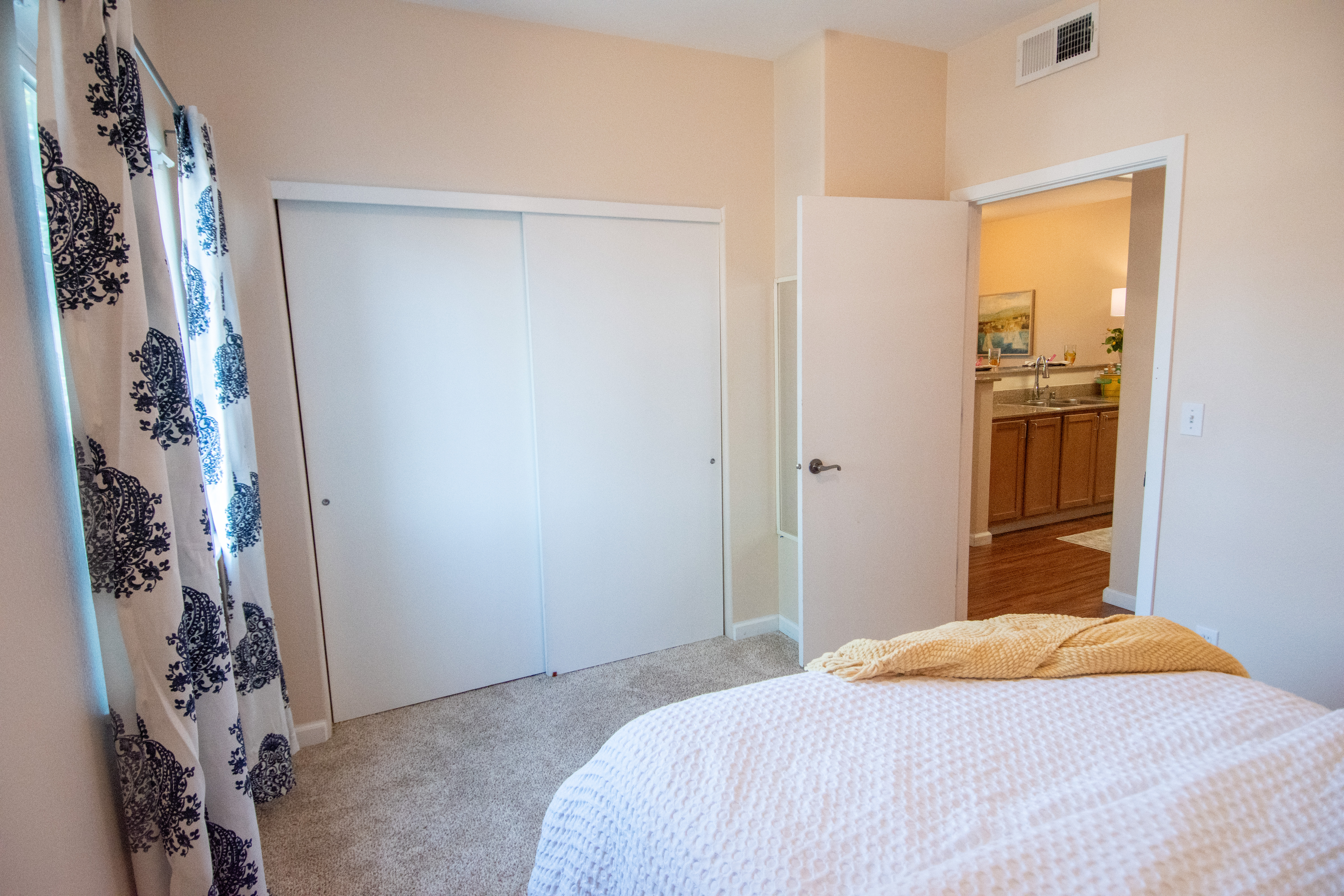  4200 East Commerce Way #2412, Sacramento, CA 95834 - 物件實景