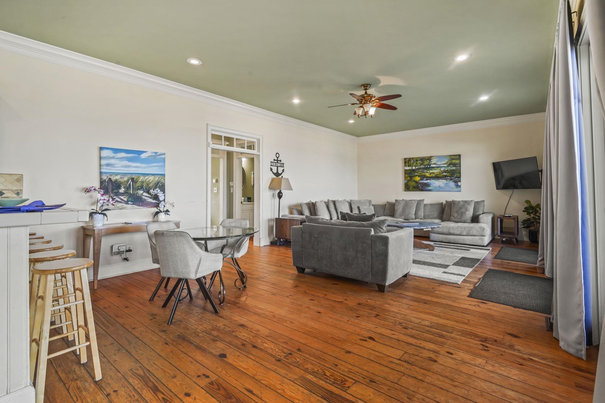 Murrells Inlet, South Carolina, 29576, United States, 8 Bedrooms Bedrooms, ,9 BathroomsBathrooms,Residential,For Sale,2008143
