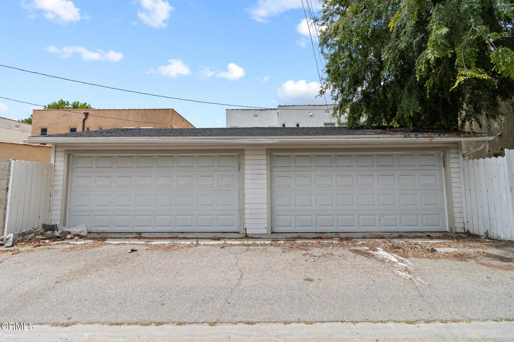 Los Angeles, California, 90035, United States, ,Residential,For Sale,1691195