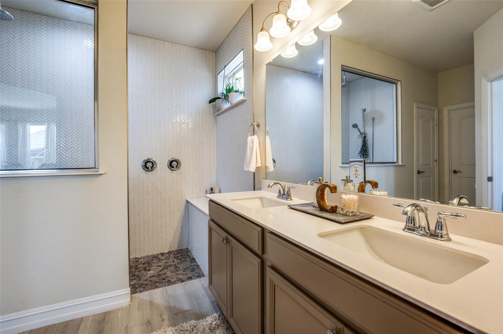 McKinney, Texas, 75071, United States, 3 Bedrooms Bedrooms, ,2 BathroomsBathrooms,Residential,For Sale,1818021