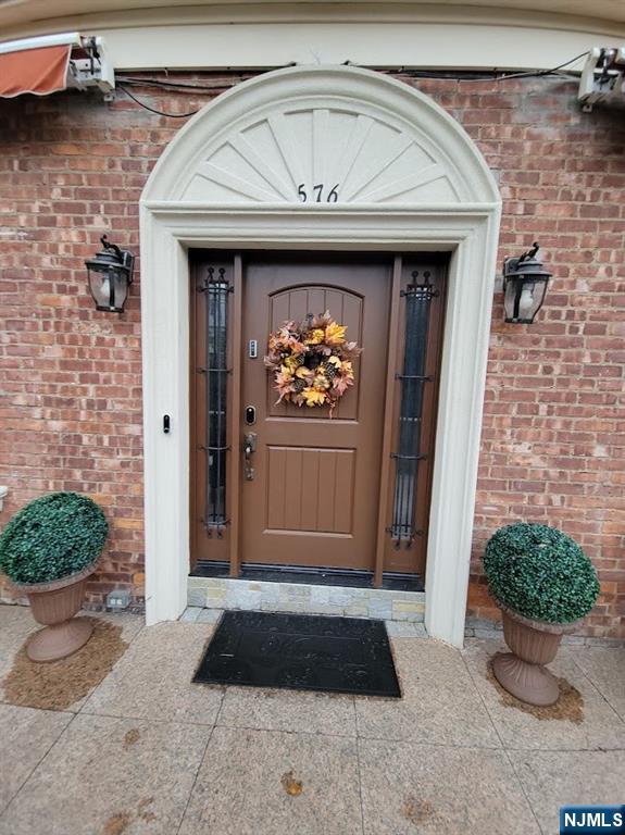 Englewood, New Jersey, 07631, United States, 3 Bedrooms Bedrooms, ,2 BathroomsBathrooms,Residential,For Sale,1991650