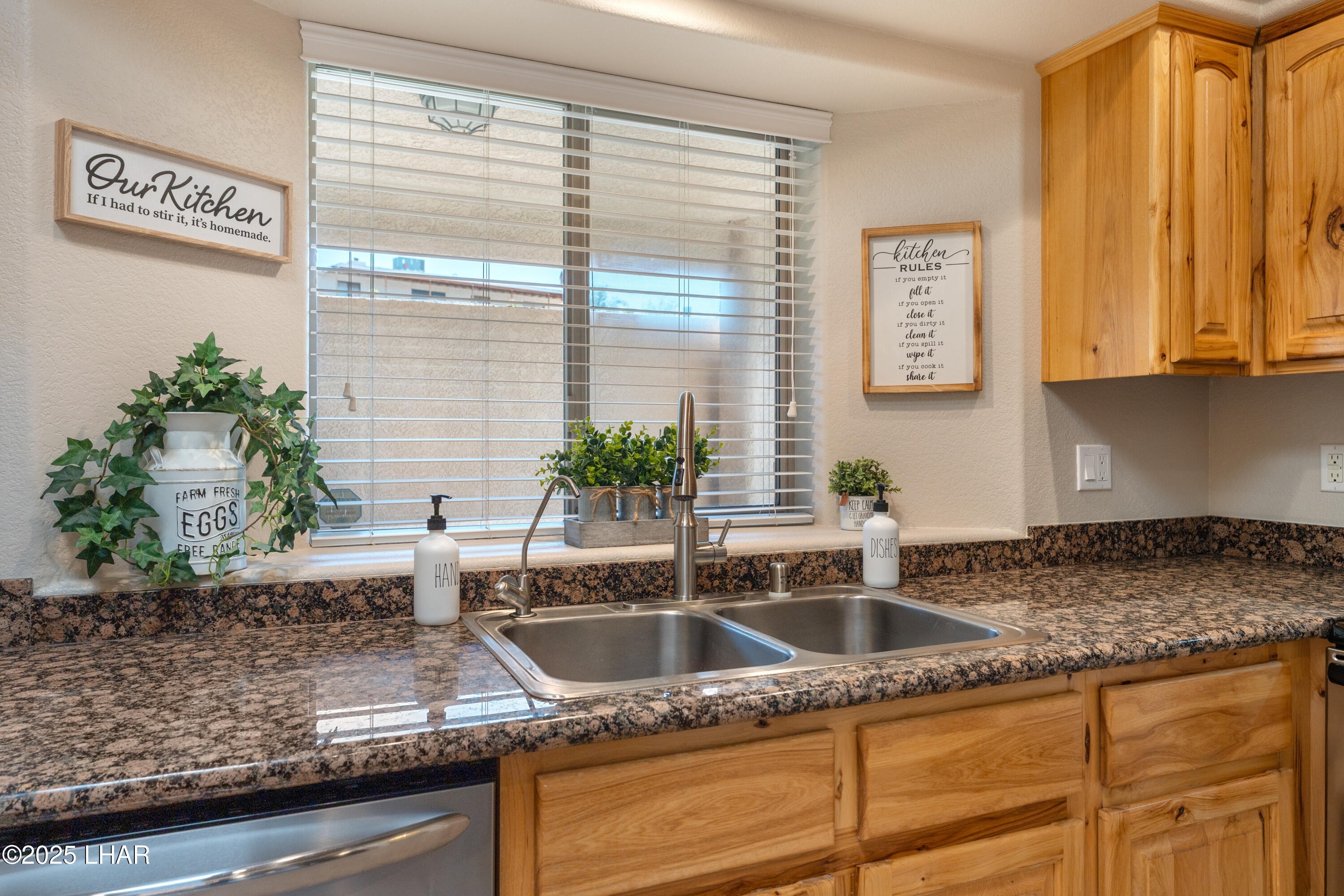 Lake Havasu City, Arizona, 86404, United States, 3 Bedrooms Bedrooms, ,1 BathroomBathrooms,Residential,For Sale,1967862