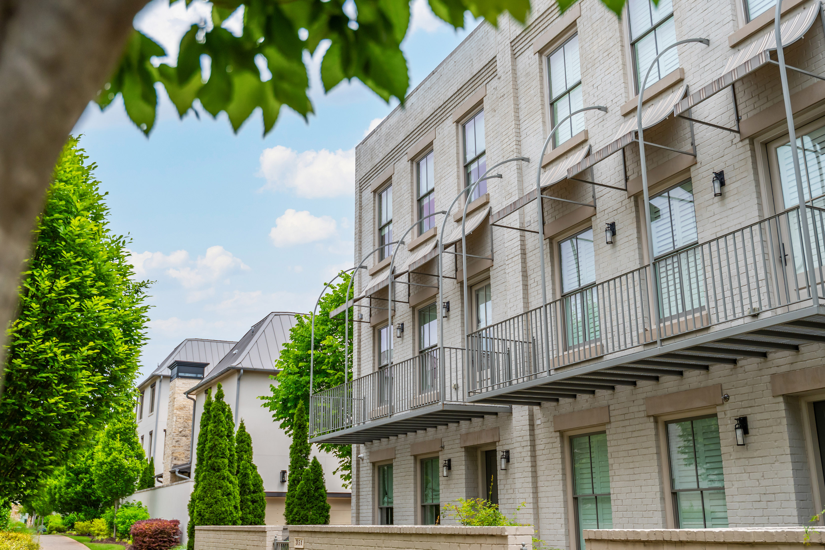  Stunning End-Unit Townhome in Avalon - 物件實景