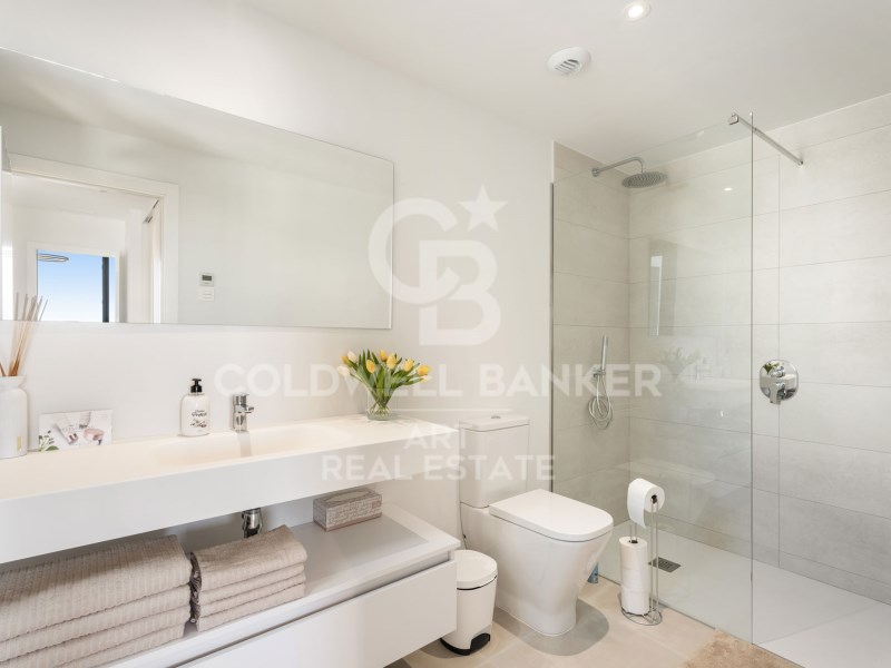 Fuengirola, Andalusia, ES, 2 Bedrooms Bedrooms, ,2 BathroomsBathrooms,Residential,For Sale,1885649