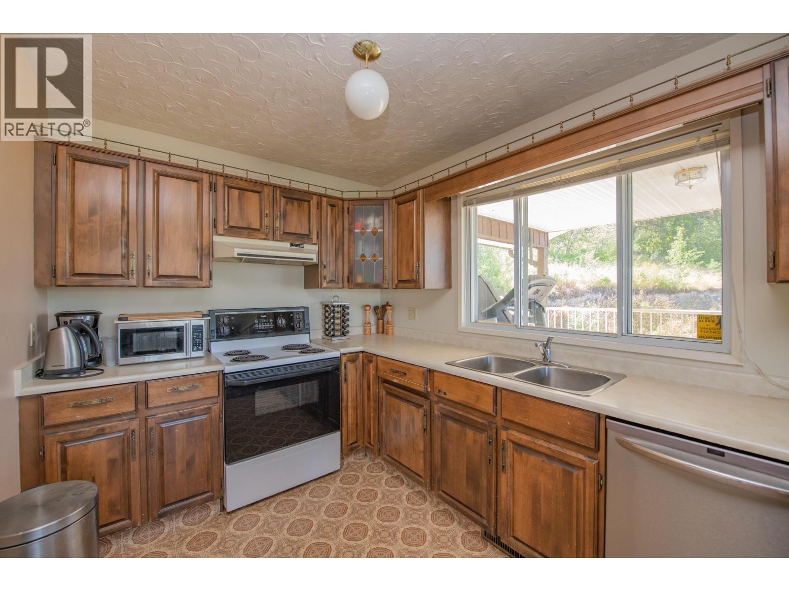 VERNON, British Columbia, V1B 3J4, CA, 2 Bedrooms Bedrooms, ,2 BathroomsBathrooms,Residential,For Sale,1947120