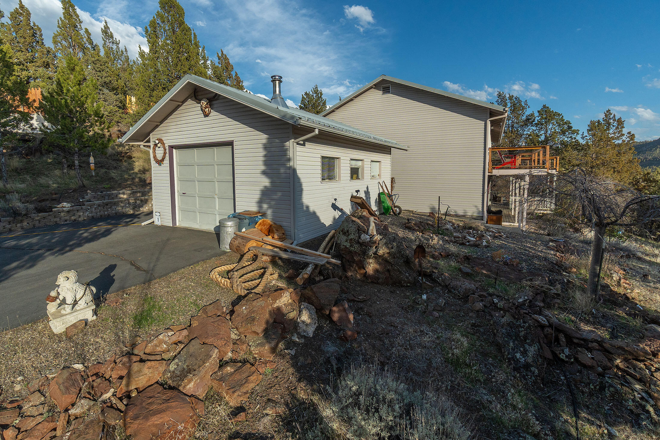 Prineville, Oregon, 97754, United States, 3 Bedrooms Bedrooms, ,3 BathroomsBathrooms,Residential,For Sale,1847629