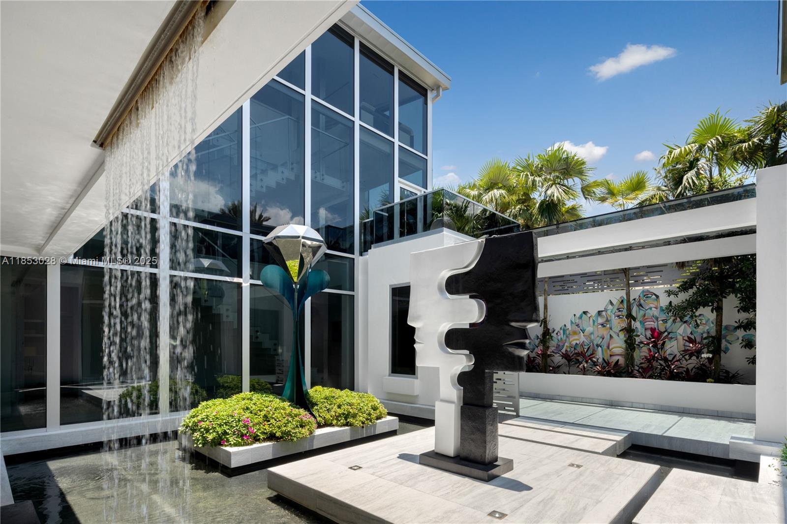 Miami Beach, Florida, 33141, United States, 5 Bedrooms Bedrooms, ,7 BathroomsBathrooms,Residential,For Sale,1934428