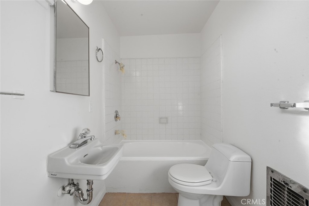 San Gabriel, California, 91775, United States, 3 Bedrooms Bedrooms, ,3 BathroomsBathrooms,Residential,For Sale,2003322