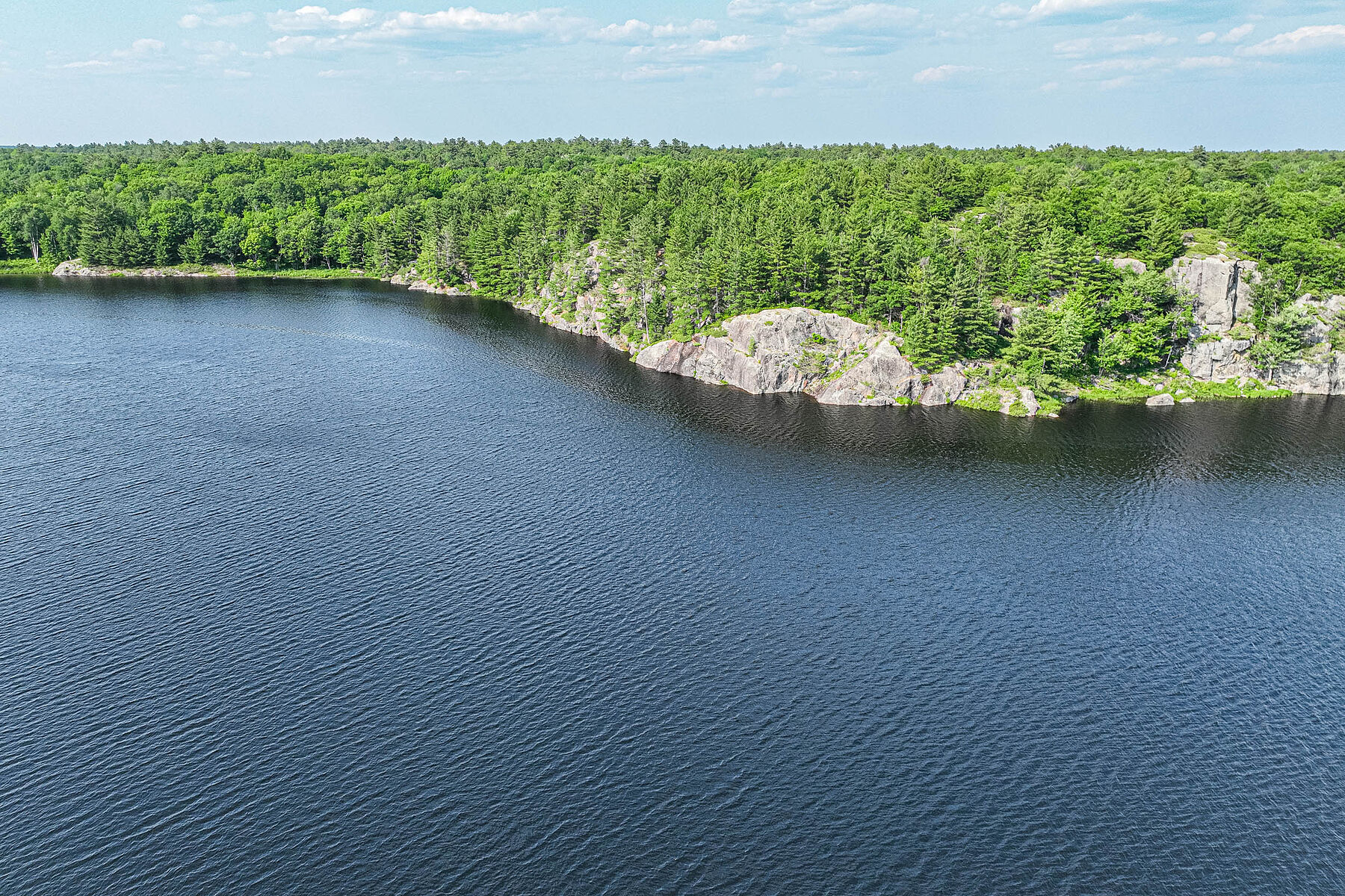  Kahshe Lake Legacy Lands - 物件實景
