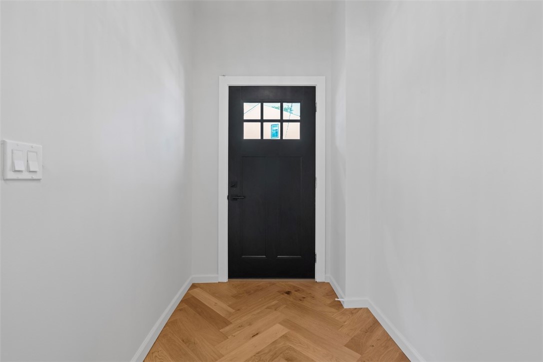 Lawrenceville, Pennsylvania, 15201, United States, 4 Bedrooms Bedrooms, ,4 BathroomsBathrooms,Residential,For Sale,1895769