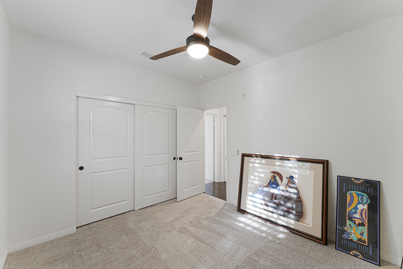 Ontario, California, 91761, United States, 2 Bedrooms Bedrooms, ,2 BathroomsBathrooms,Residential,For Sale,1928466