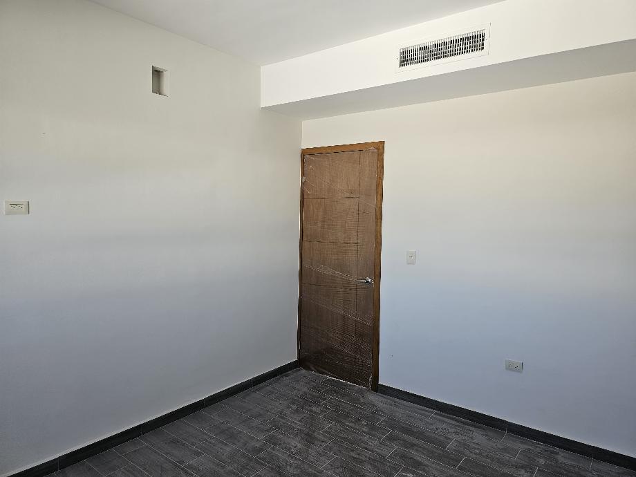 CIRCUITO BISONTE, Torreón, Coahuila de Zaragoza, 27023, Mexico, 4 Bedrooms Bedrooms, ,4 BathroomsBathrooms,Residential,For Sale,CIRCUITO BISONTE,1619816