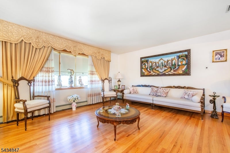 Woodland Park, New Jersey, 07424, United States, 3 Bedrooms Bedrooms, ,3 BathroomsBathrooms,Residential,For Sale,2048674