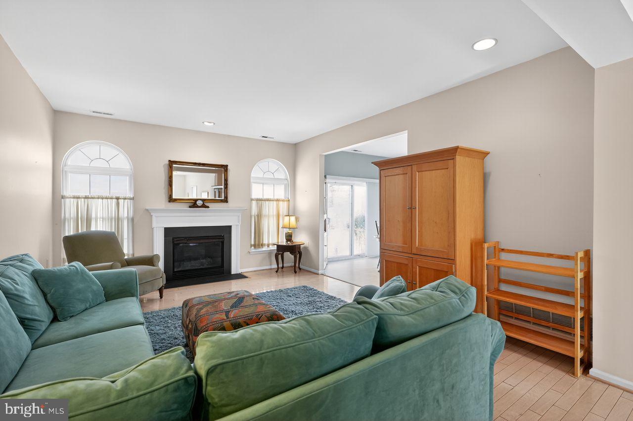 Marlton, New Jersey, 08053, United States, 2 Bedrooms Bedrooms, ,2 BathroomsBathrooms,Residential,For Sale,1994693