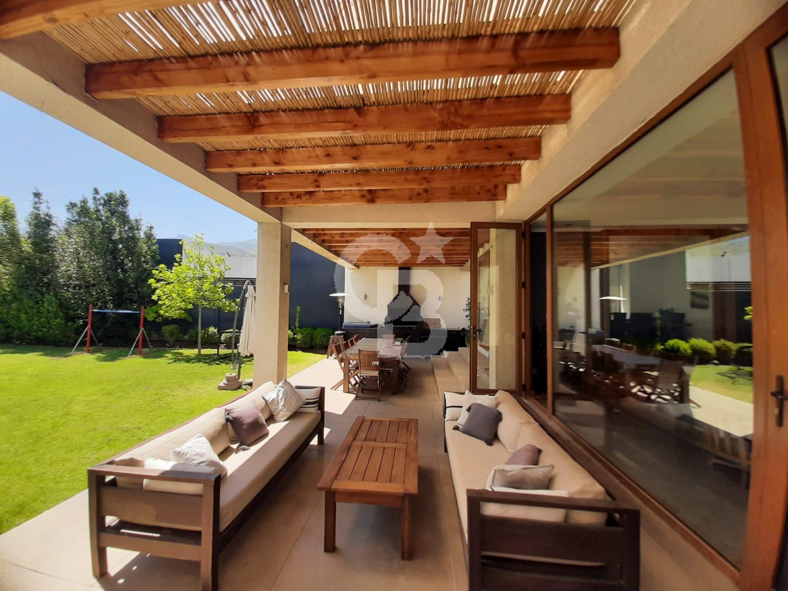 Colina, Chile, 4 Bedrooms Bedrooms, ,4 BathroomsBathrooms,Residential,For Sale,1967973