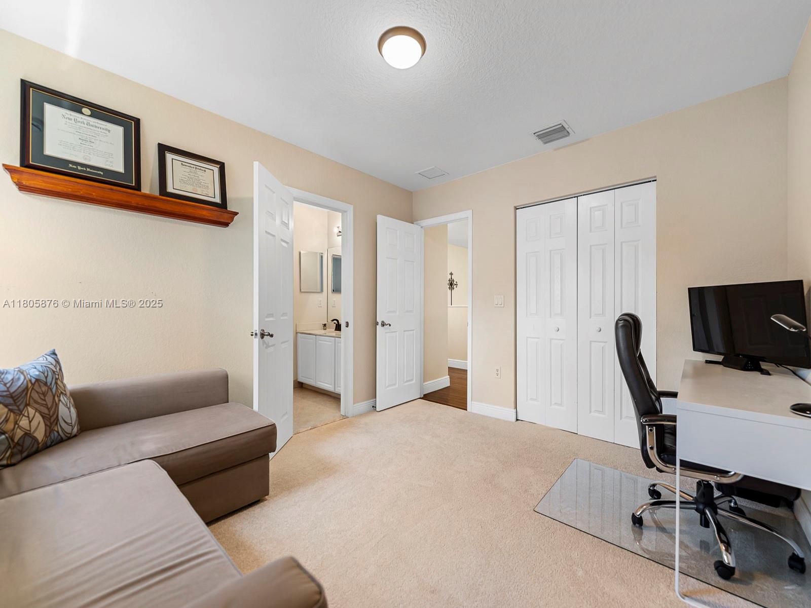 Weston, Florida, 33332, United States, 5 Bedrooms Bedrooms, ,5 BathroomsBathrooms,Residential,For Sale,1826480