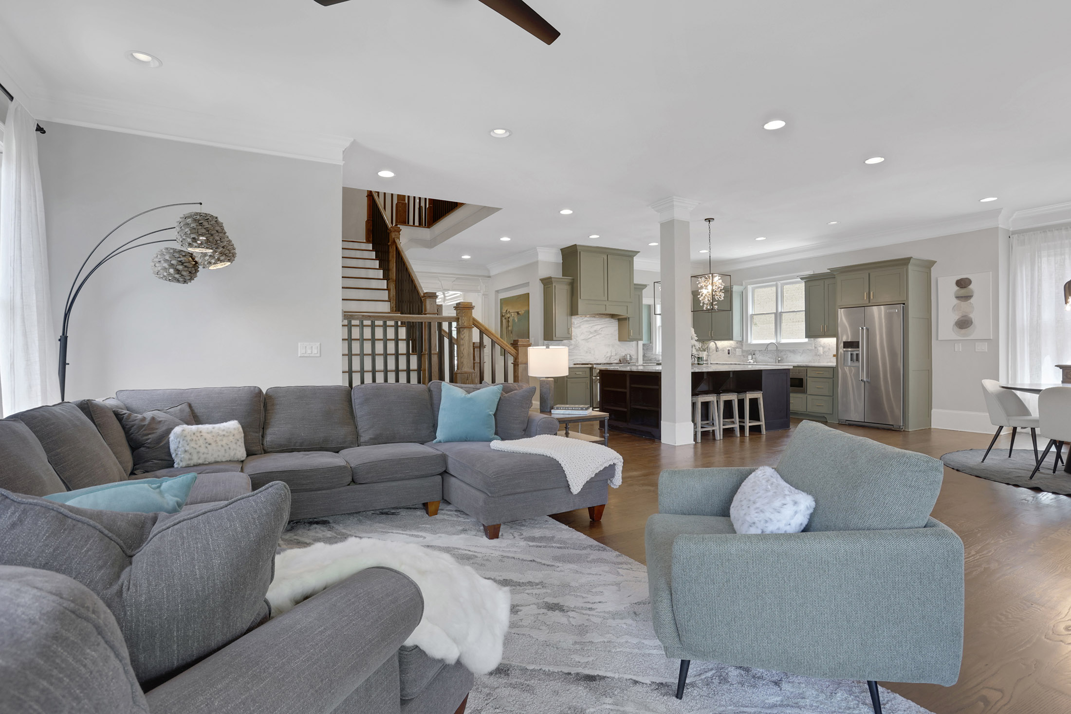  Sophisticated Brick Residence in Coveted Brookhaven Location - 物件實景