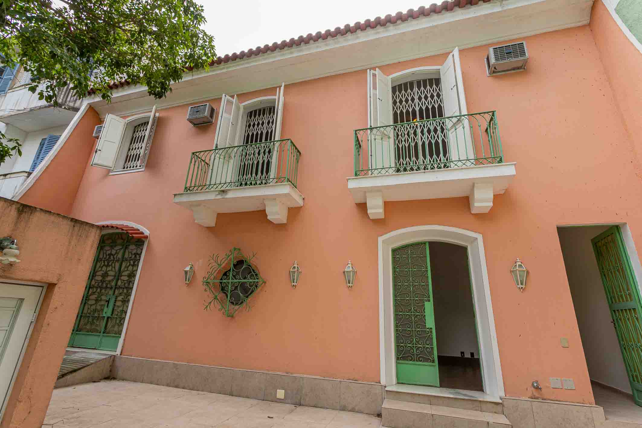  Residence on a quiet street with expansion potential - 物件實景