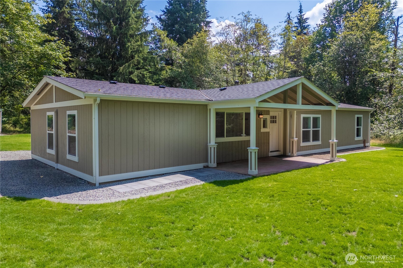 Carnation, Washington, 98014, United States, 3 Bedrooms Bedrooms, ,2 BathroomsBathrooms,Residential,For Sale,1916137