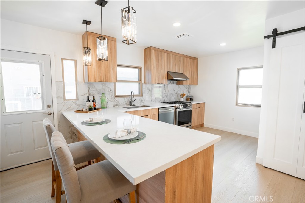 Inglewood, California, 90305, United States, 3 Bedrooms Bedrooms, ,2 BathroomsBathrooms,Residential,For Sale,1925175
