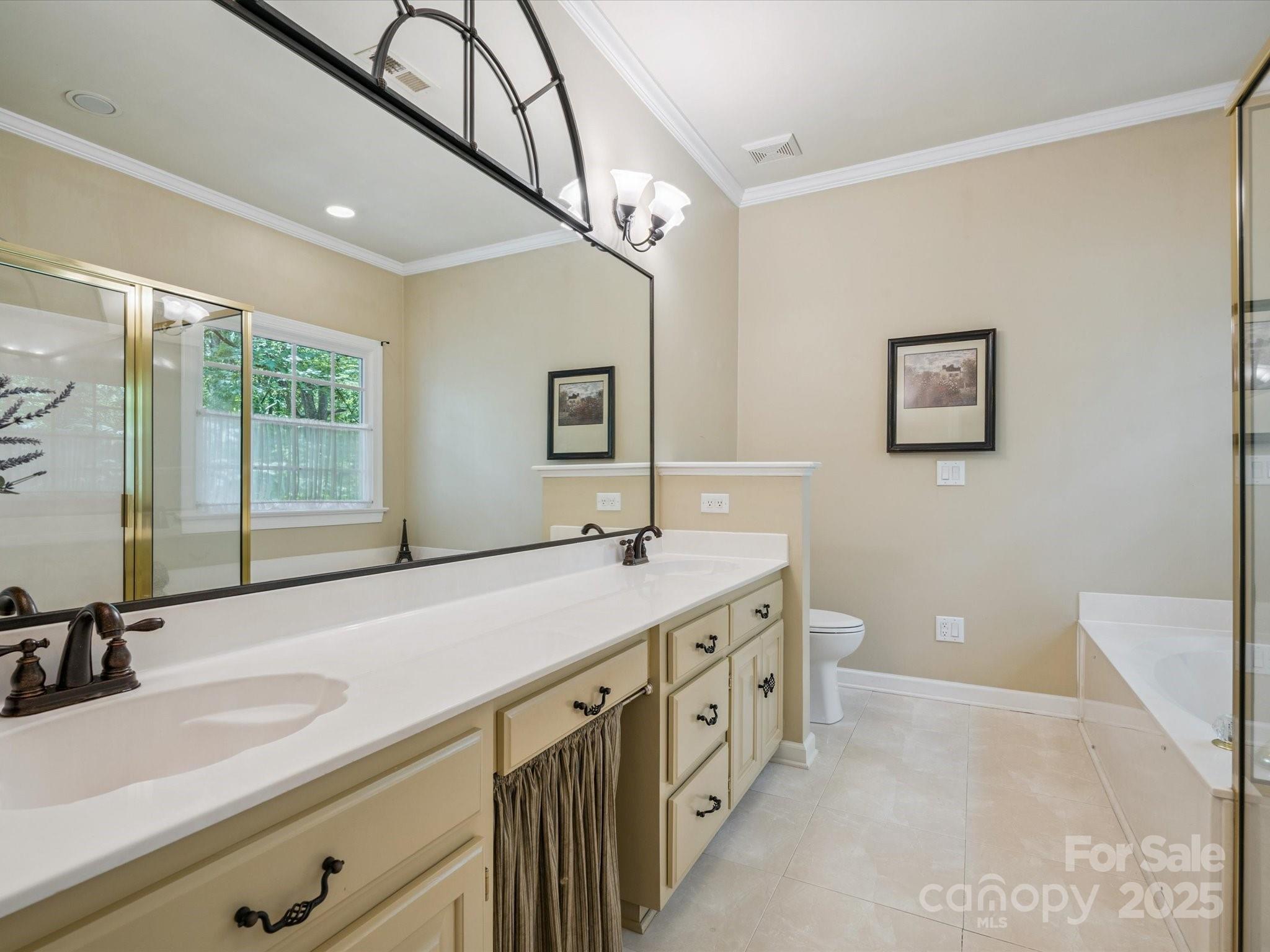 Matthews, North Carolina, 28105, United States, 5 Bedrooms Bedrooms, ,4 BathroomsBathrooms,Residential,For Sale,1905992