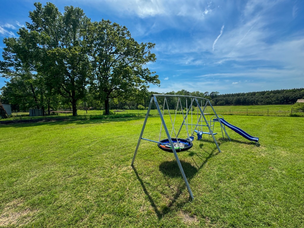 Bloomburg, Texas, 75556, United States, 4 Bedrooms Bedrooms, ,2 BathroomsBathrooms,Residential,For Sale,1789211