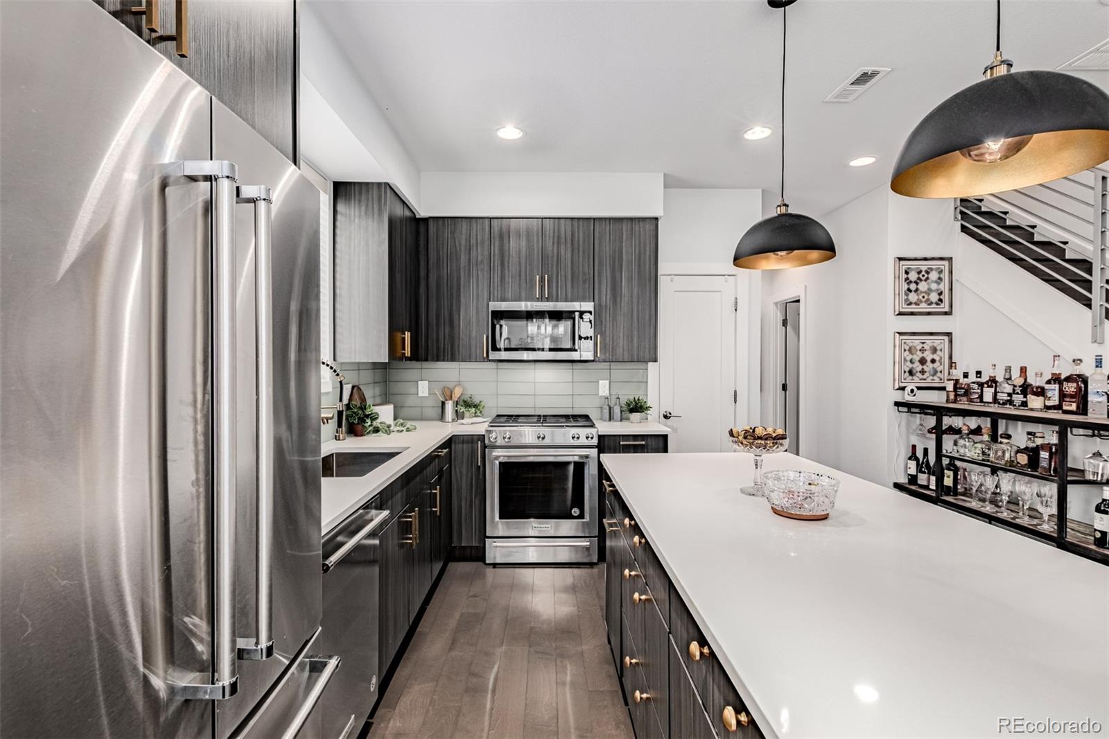 Denver, Colorado, 80204, United States, 3 Bedrooms Bedrooms, ,1 BathroomBathrooms,Residential,For Sale,1990930