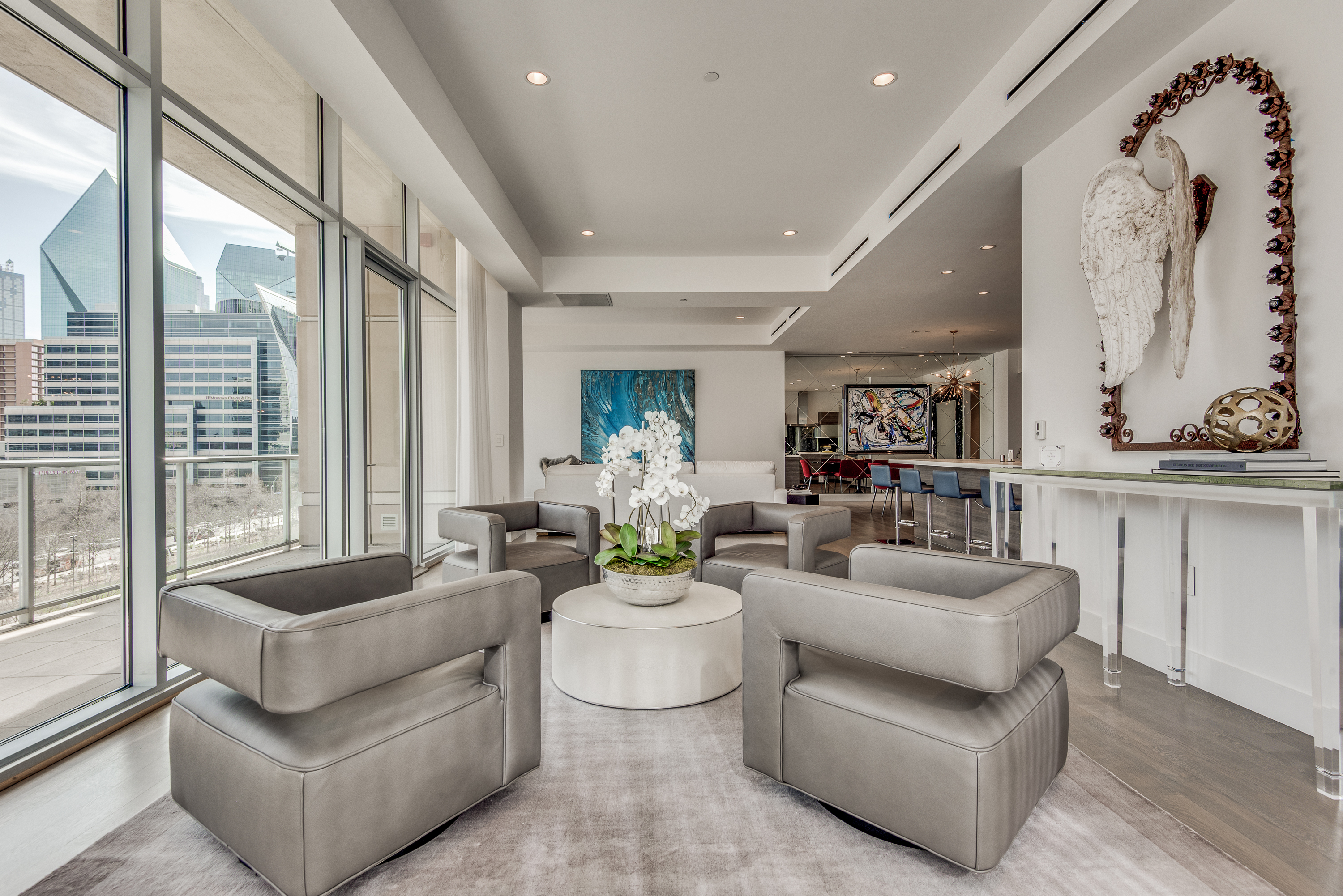  A Private, Contemporary Retreat with Unmatched Walkability - 物件實景