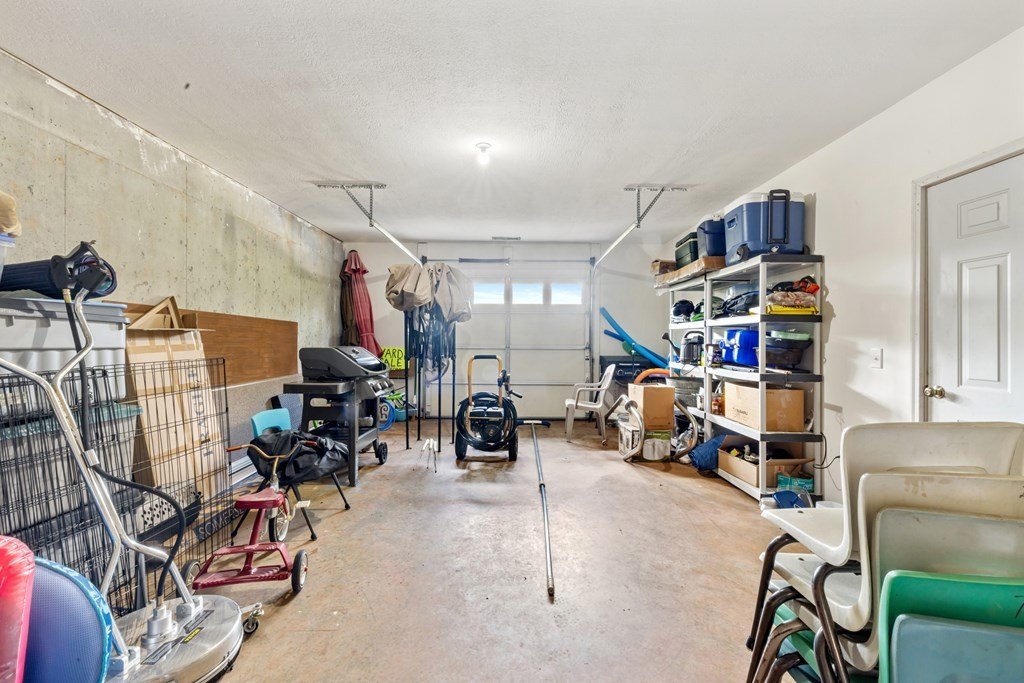 Hayesville, North Carolina, 28904, United States, 3 Bedrooms Bedrooms, ,4 BathroomsBathrooms,Residential,For Sale,1974136