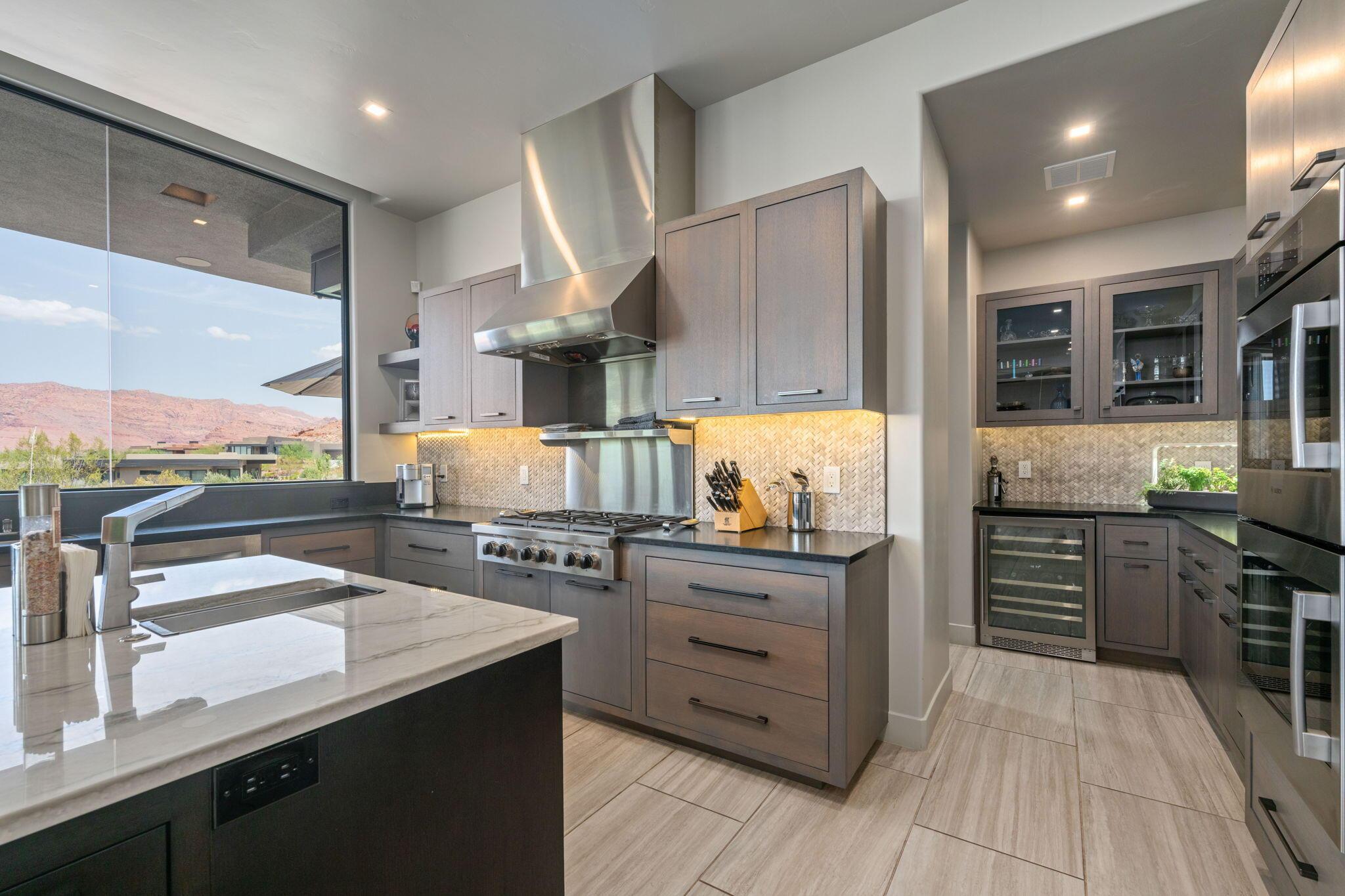 St George, Utah, 84770, United States, 4 Bedrooms Bedrooms, ,4 BathroomsBathrooms,Residential,For Sale,1974268