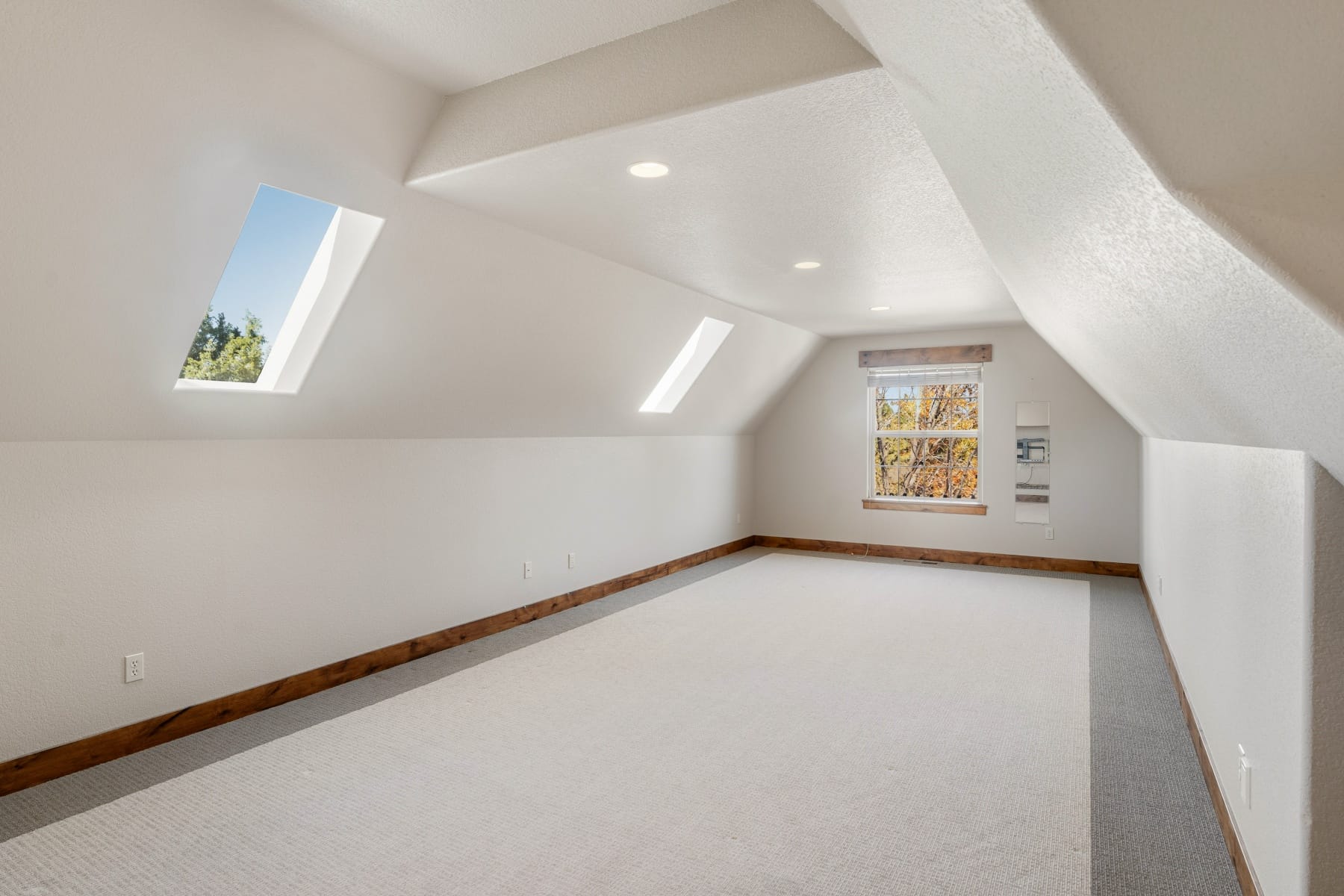  861 NW Yosemite Drive Bend, OR 97703 - 物件實景