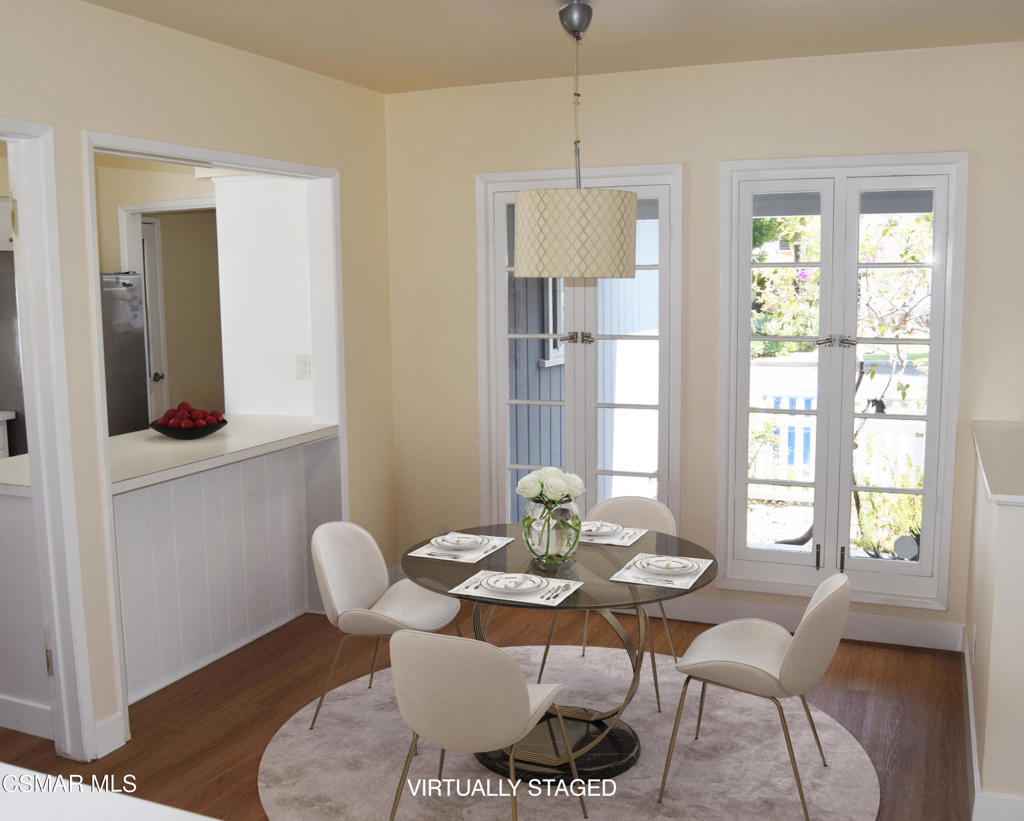 Los Angeles, California, 90034, United States, 5 Bedrooms Bedrooms, ,3 BathroomsBathrooms,Residential,For Sale,1905897