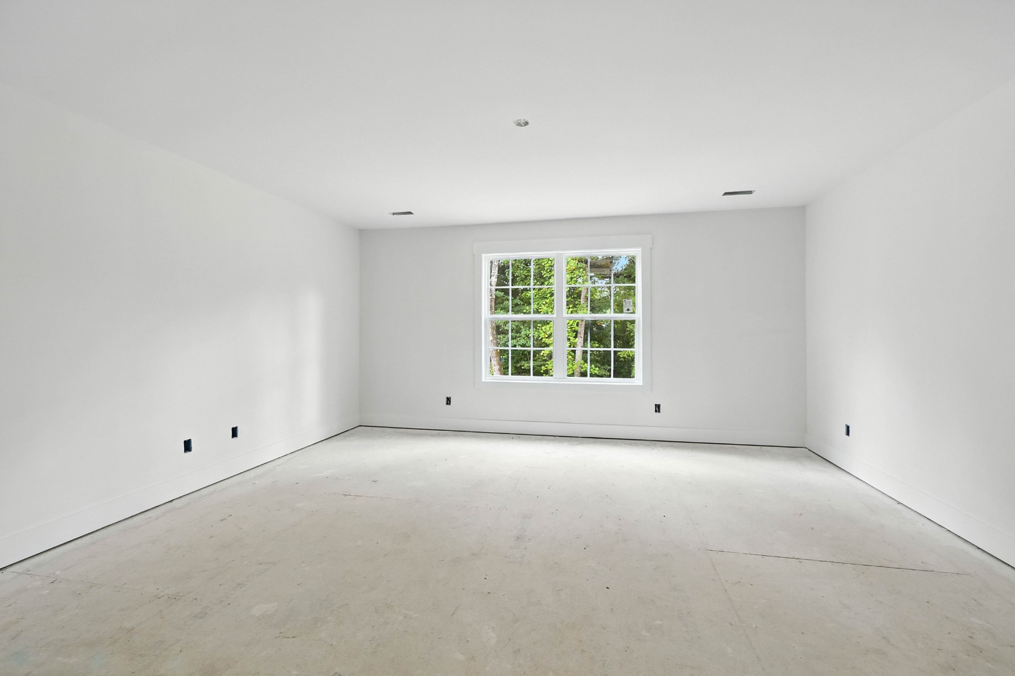 Southside, Tennessee, 37171, United States, 4 Bedrooms Bedrooms, ,3 BathroomsBathrooms,Residential,For Sale,1886898