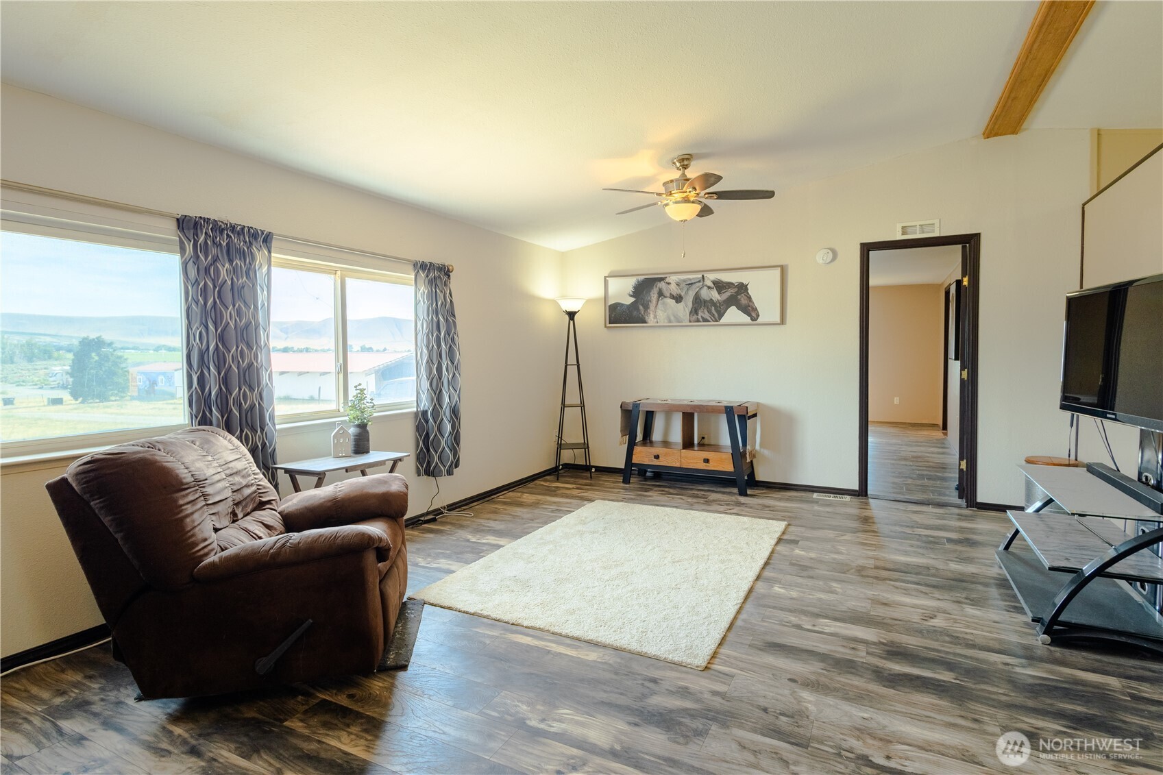 Benton City, Washington, 99320, United States, 3 Bedrooms Bedrooms, ,1 BathroomBathrooms,Residential,For Sale,1937195